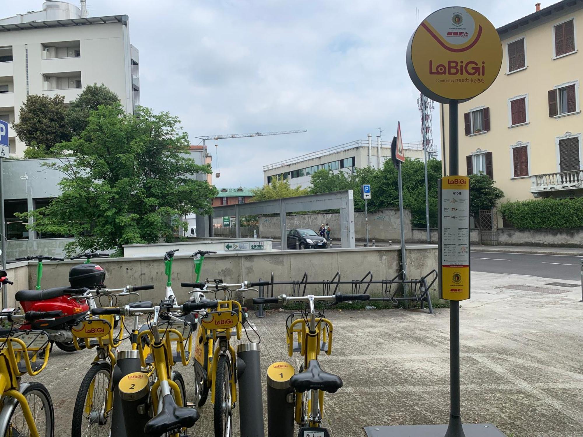 Casa Vacanze Clorofilla Bergamo Esterno foto